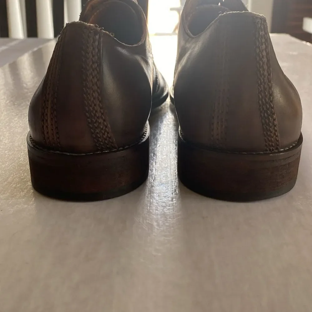JOHN VARVATOS Men’s Brown Leather Wingtip Derbys Size 11 1/2. Handmade in Italy
